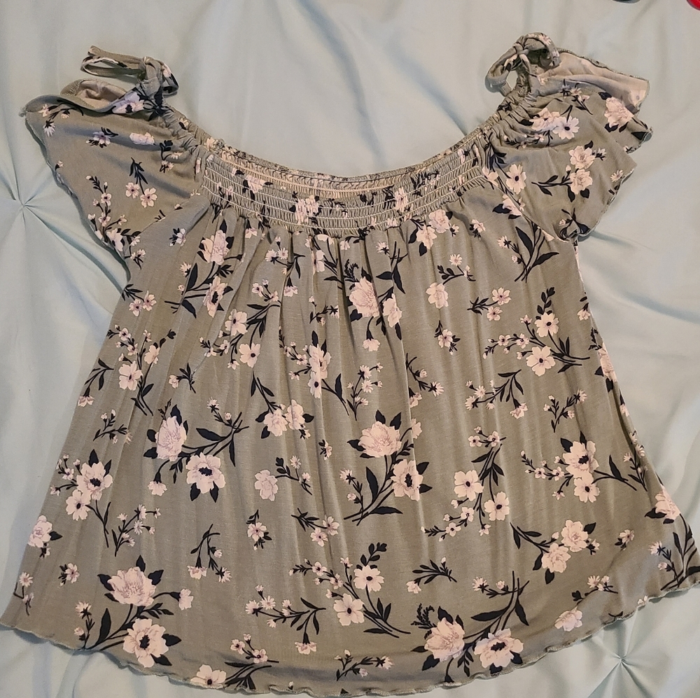 American Eagle Soft & Sexy Blouse